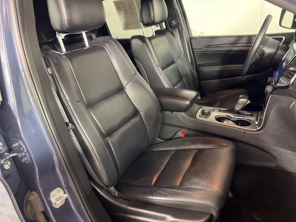 Used 2019 Pacific Blue Clearcoat Jeep Limited image 15