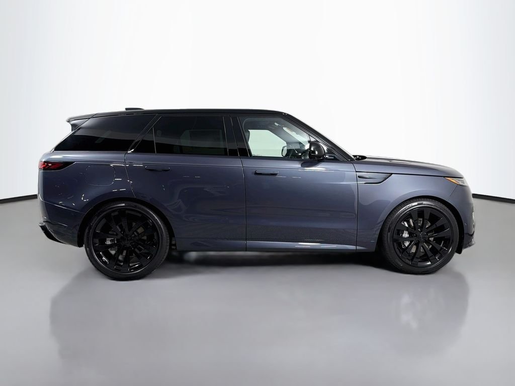 New 2026 Varesine Blue Land Rover Dynamic SE image 4