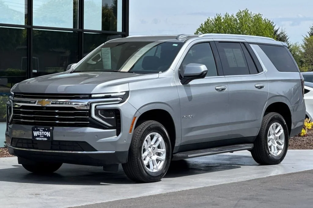 2025 Chevrolet Tahoe LT - Photo 8
