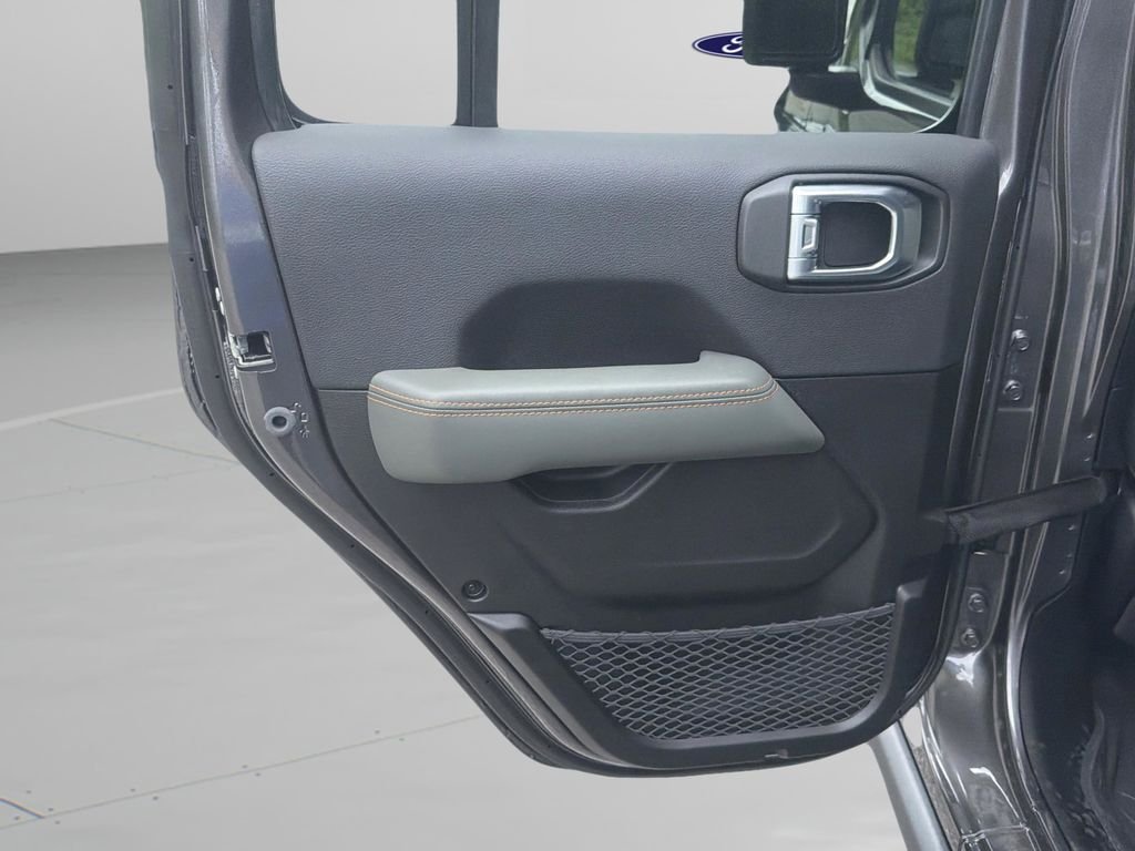 New 2026 Gray Jeep Mojave X image 20