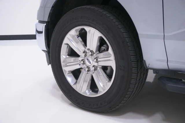 Used 2021 SILVER Ford XLT image 12