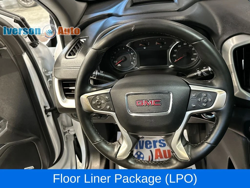 Used 2023 White GMC SLT image 18