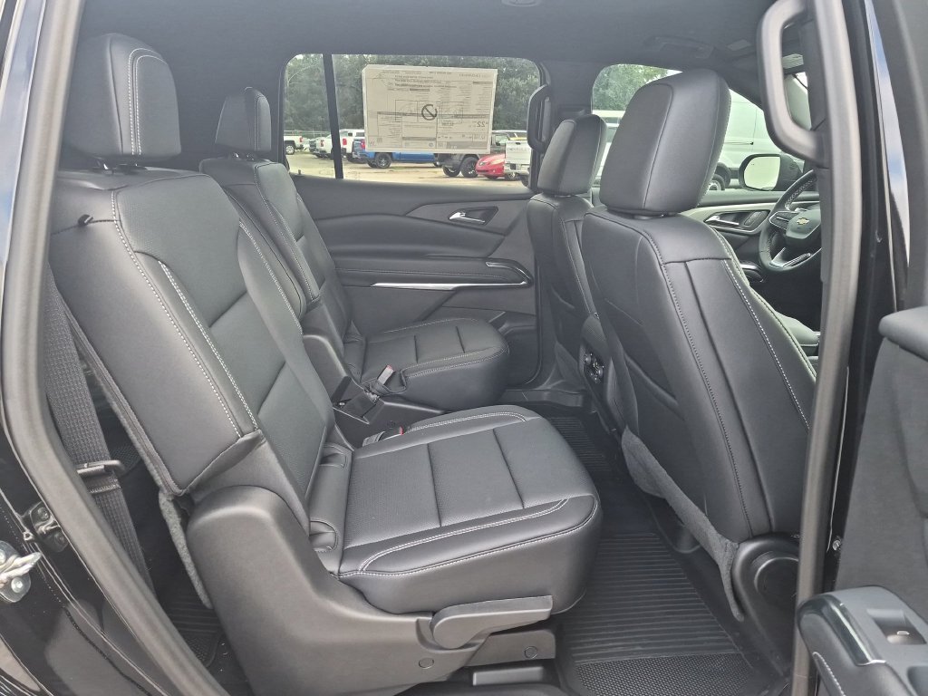 New 2027 Mosaic Black Metallic Chevrolet LT image 31