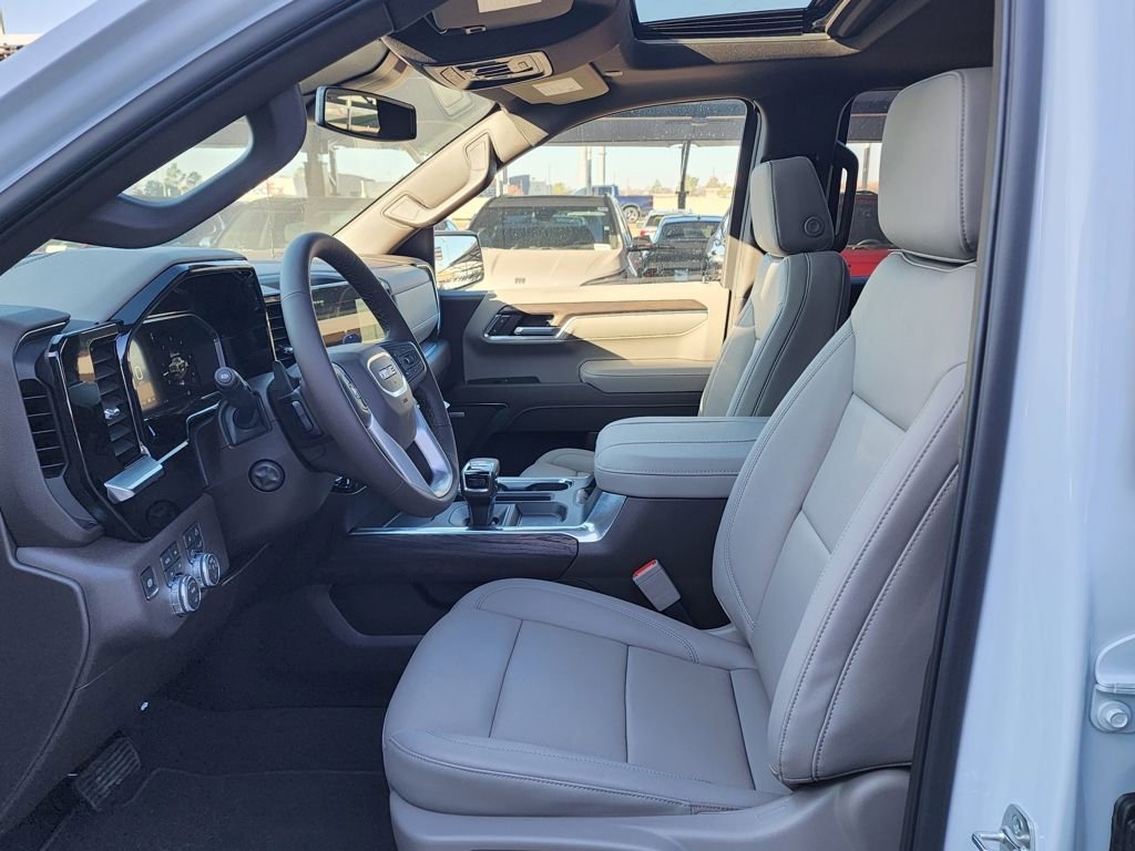 2026 GMC Sierra 1500 SLT - Photo 17