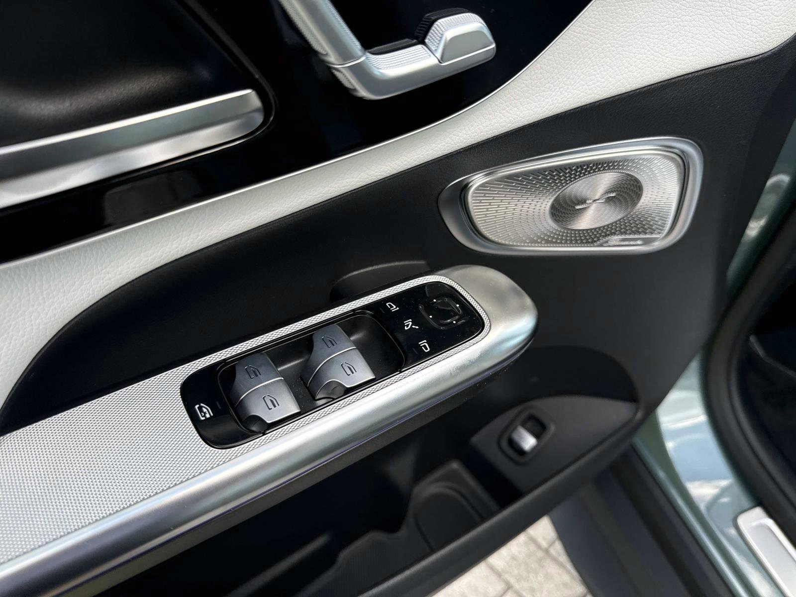 New 2026 Silver Metallic Mercedes-Benz 300 4MATIC® SUV image 19