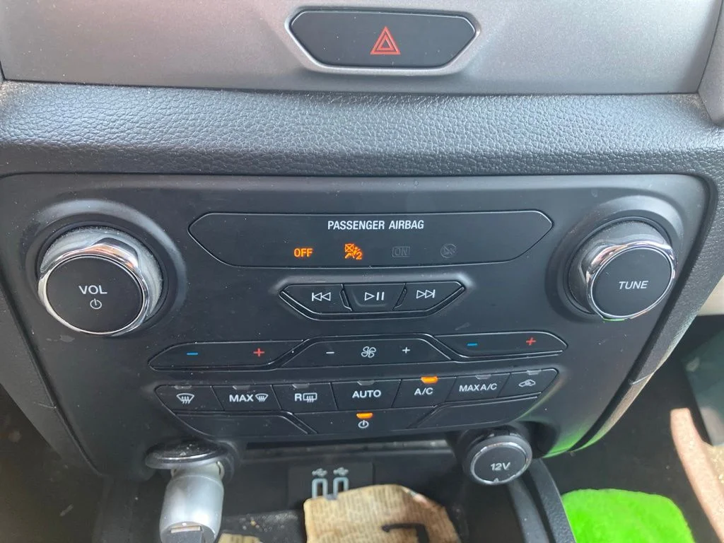 Used 2019 Blue Ford XLT image 19