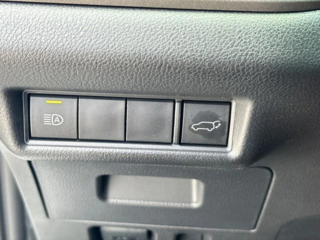 Used 2025 Beige Toyota XLE image 21