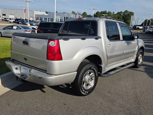 Used 2004 Silver Ford XLS image 12
