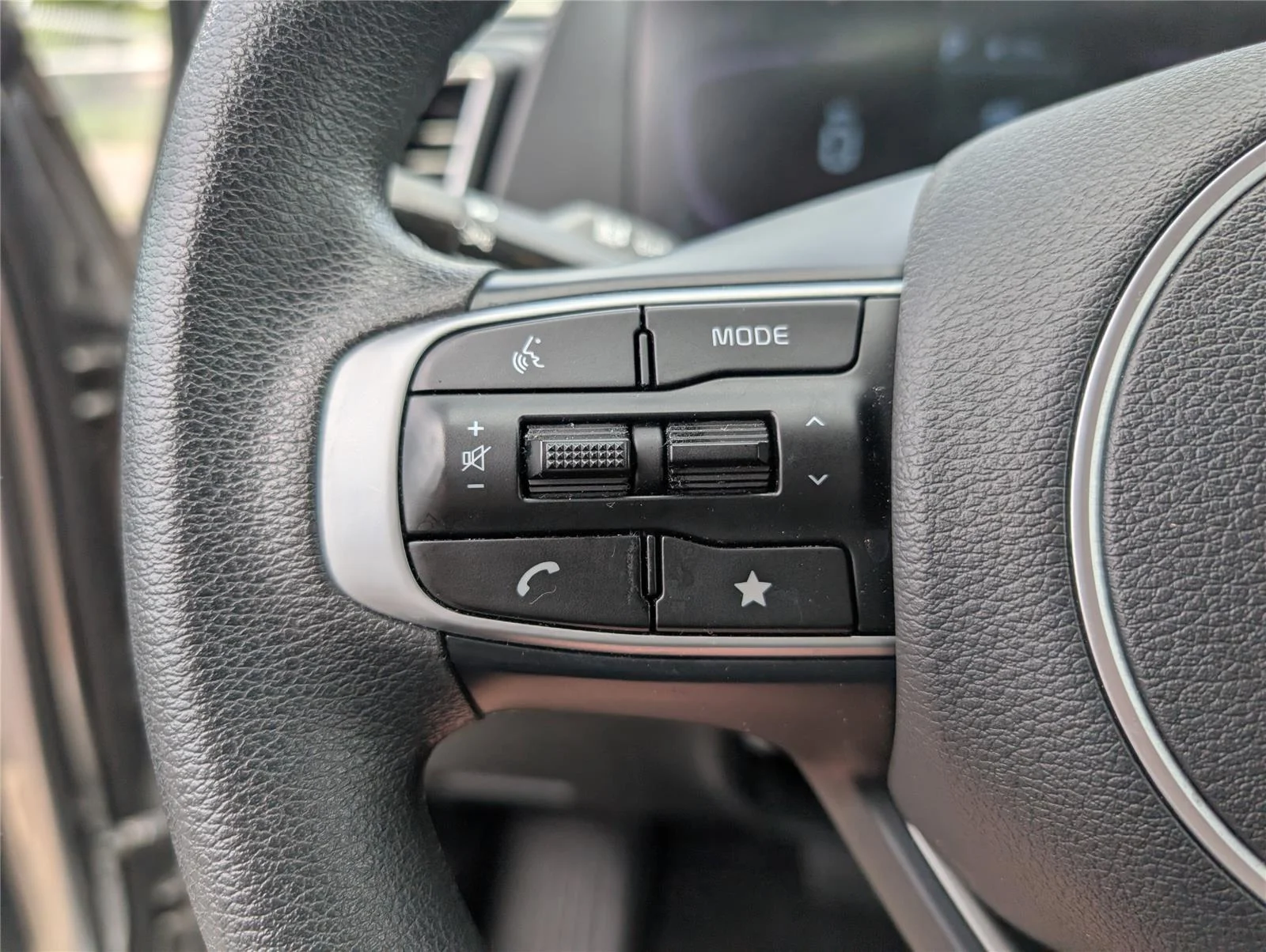 Used 2025 Steel Gray Kia LX image 25