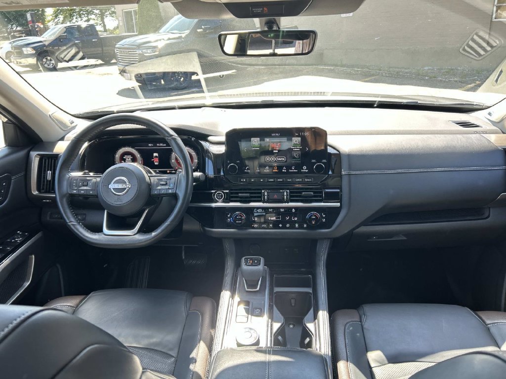 Used 2023 Gray Nissan Platinum image 22