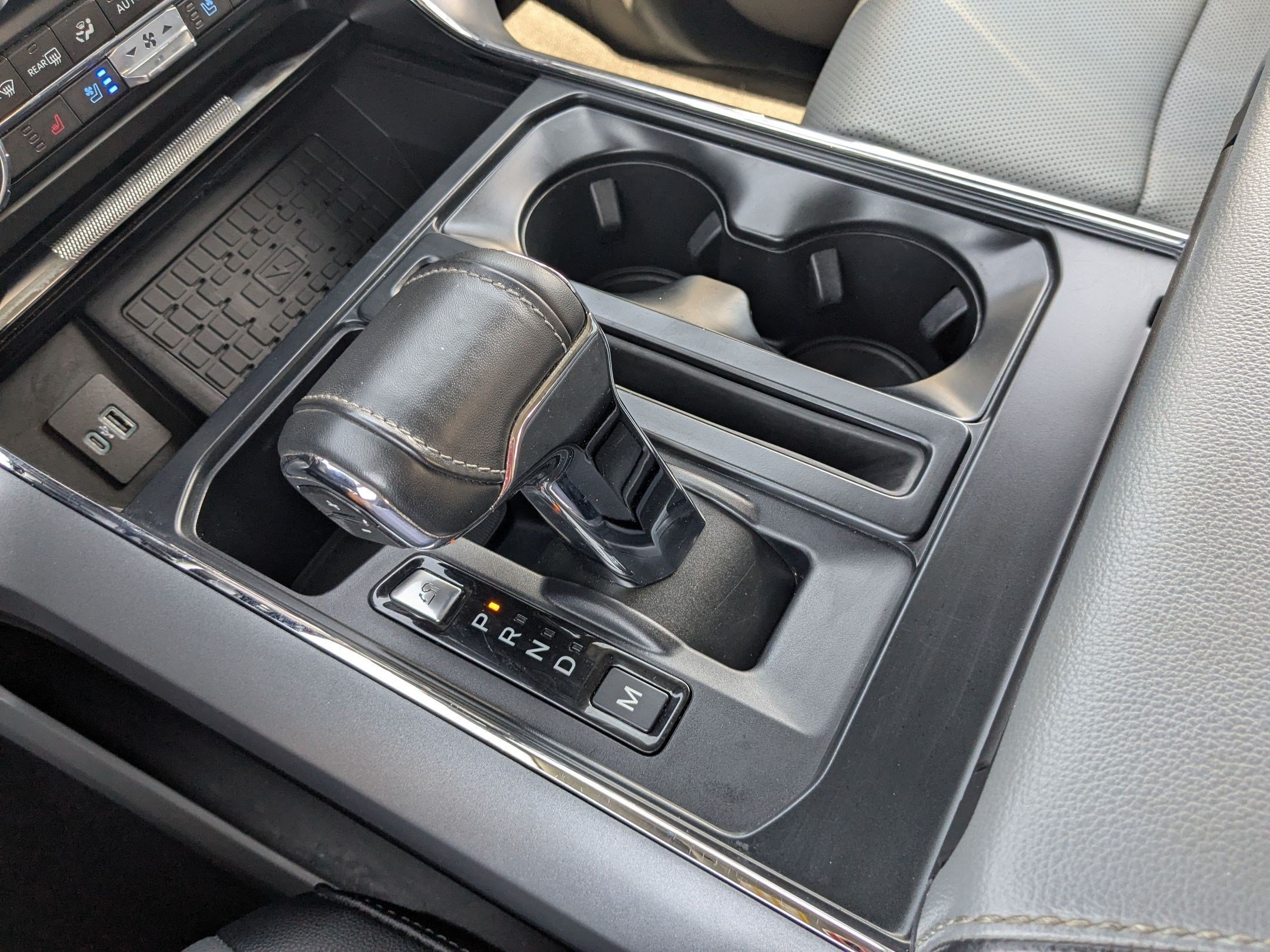 Used 2023 Oxford White Ford LARIAT image 29
