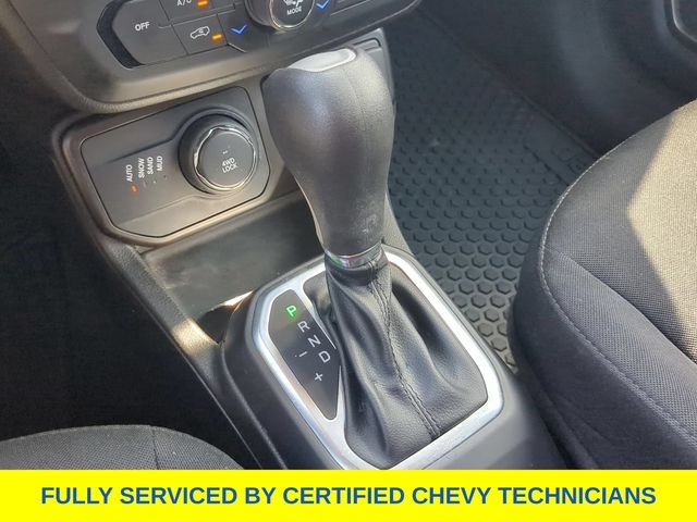 Used 2023 Gray Jeep Latitude image 35