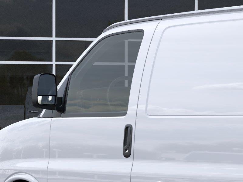 New 2026 Summit White Chevrolet WT image 12