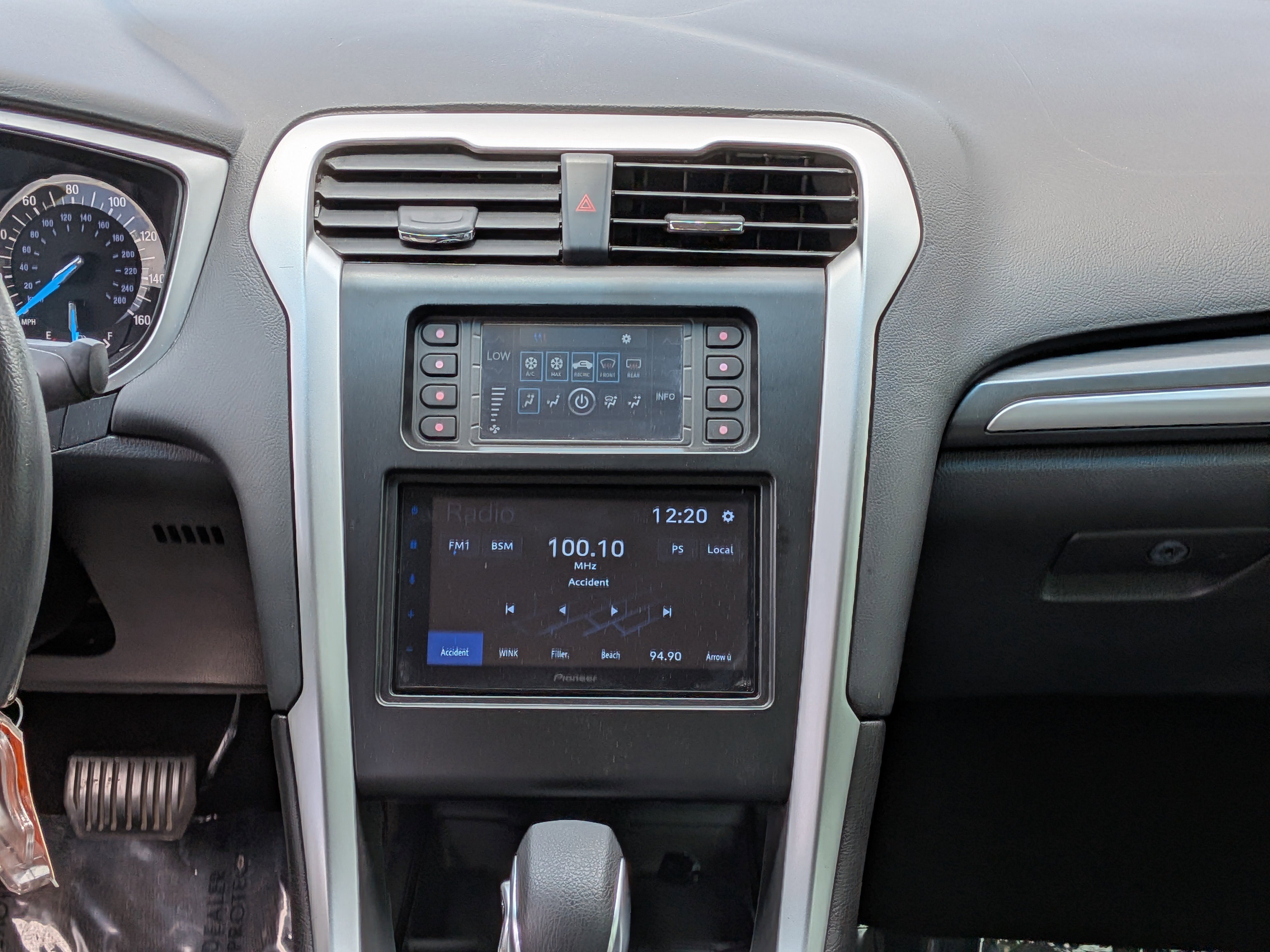 2015 Ford Fusion S - Photo 19