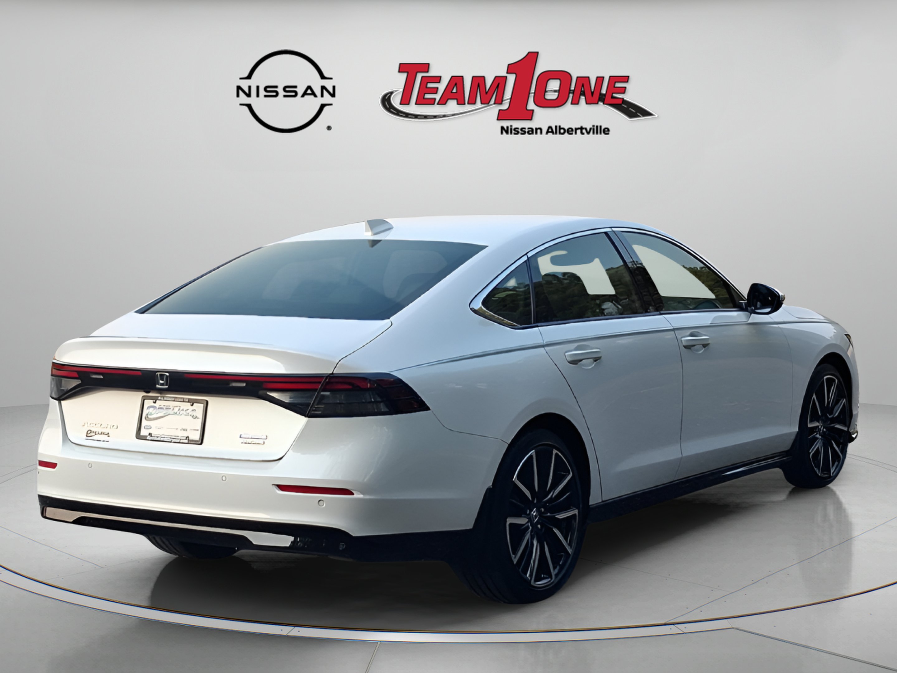 Used 2026 White Honda Touring image 8