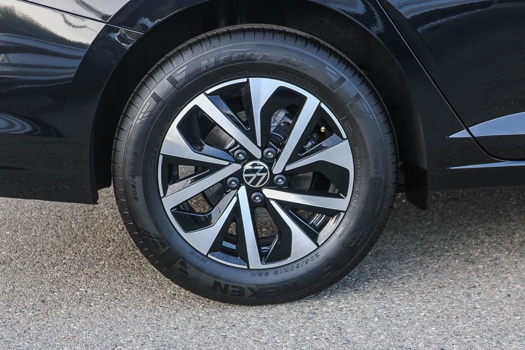 New 2027 Black Volkswagen 1.5T S image 10