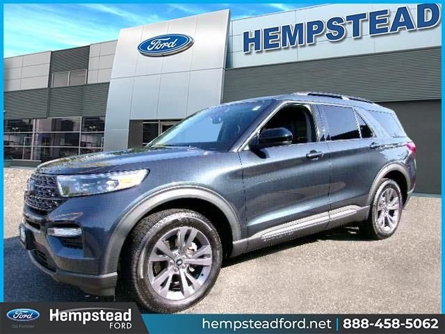 2022 Ford Explorer XLT 4WD's photo