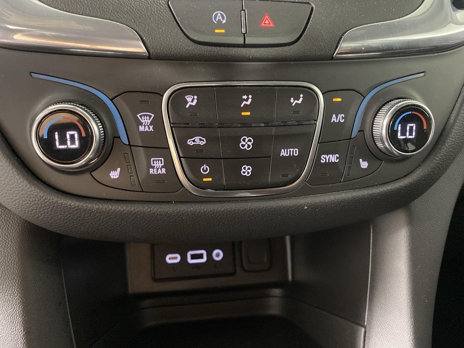 Used 2024 Summit White Chevrolet  image 19