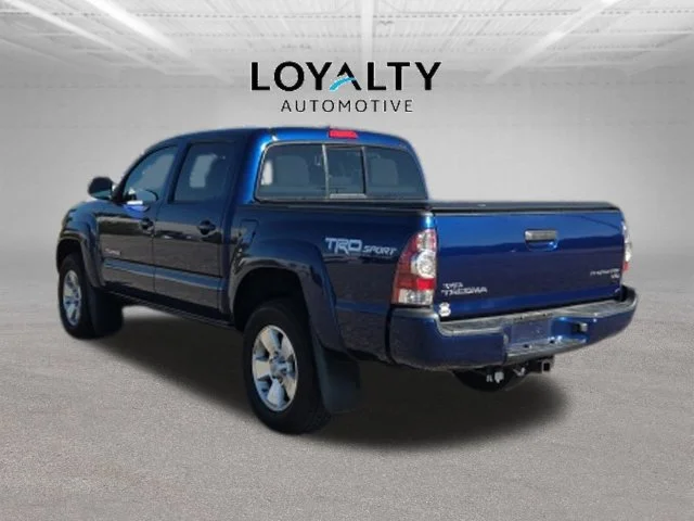 Used 2015 Blue Toyota PreRunner image 3