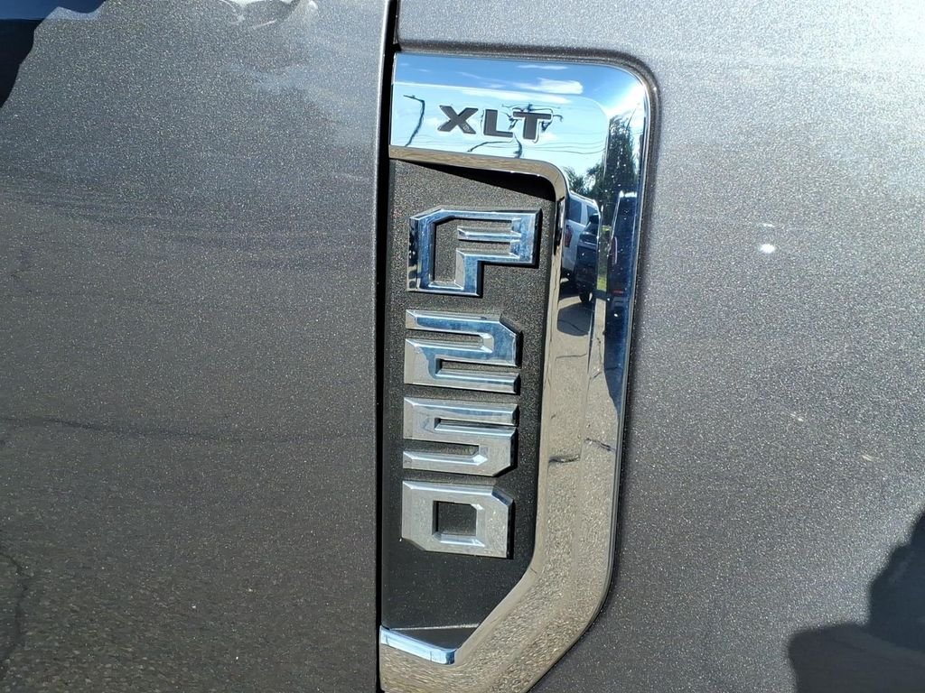 Certified Used 2022 Gray Metallic Ford XLT image 10