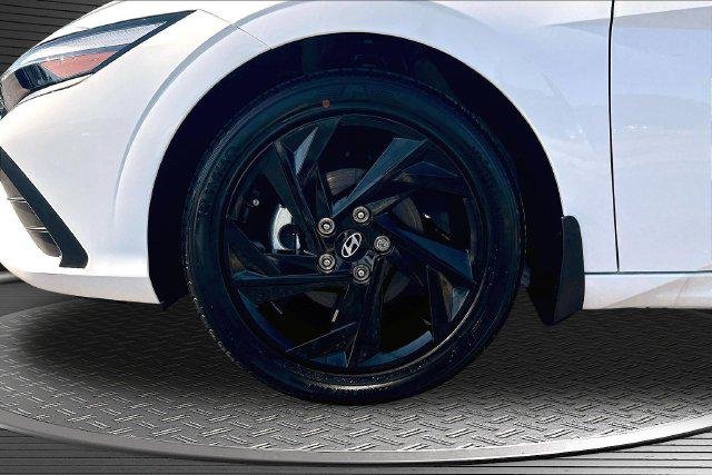 New 2026 White Hyundai SEL Sport Plus image 13