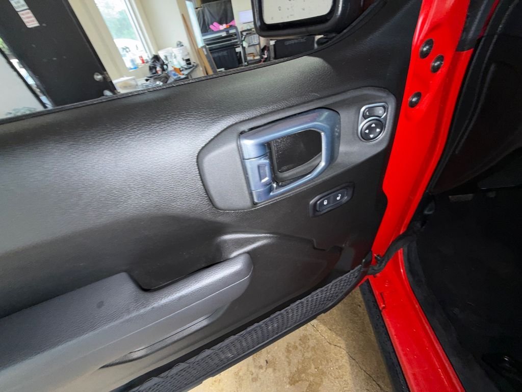 Used 2026 Red Jeep Rubicon image 11