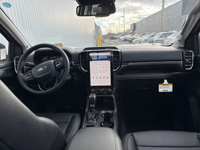 New 2025 Oxford White Ford LARIAT® image 22
