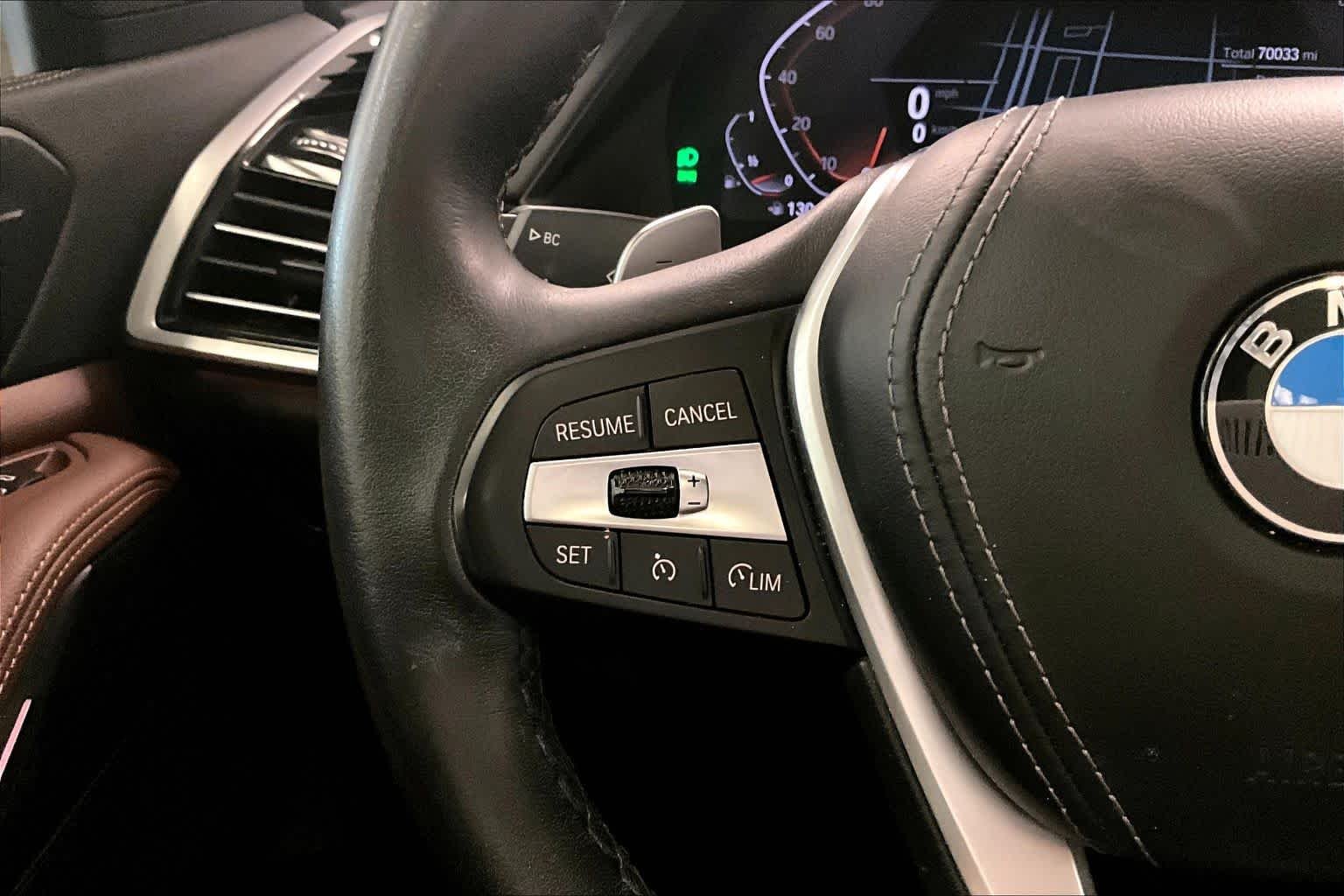 Used 2022 Phytonic Blue Metallic BMW sDrive40i image 23
