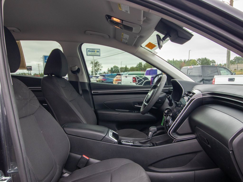 2024 Hyundai Tucson SE - Photo 18