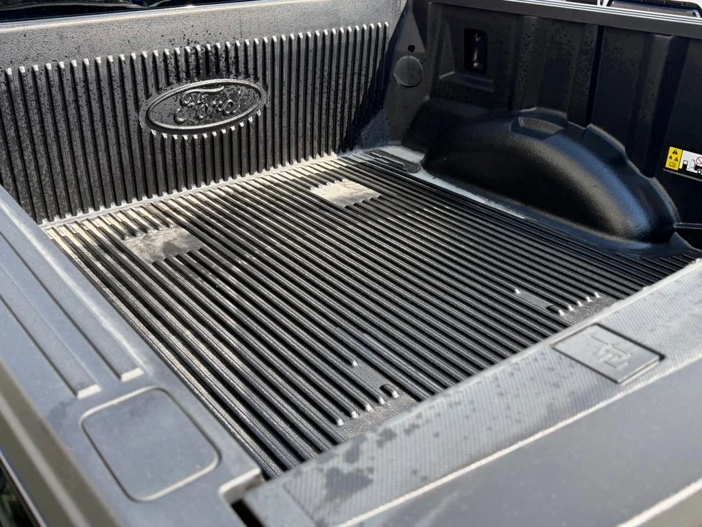 Used 2024 Black Ford XLT image 9