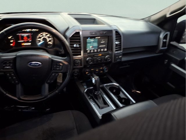 Used 2018 Blue Ford XLT image 5