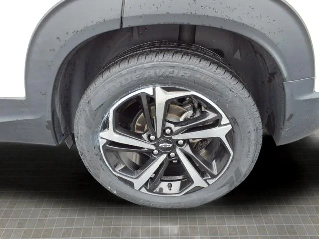 Used 2021 White Chevrolet RS image 10