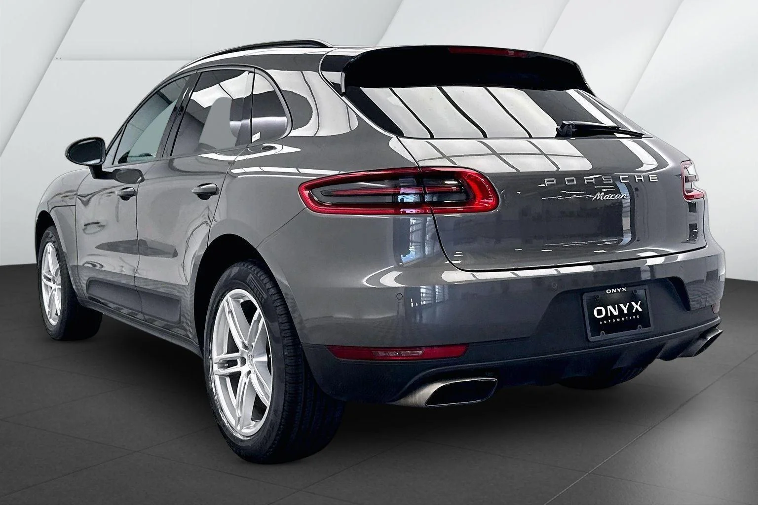 Used 2018 Agate Grey Metallic Porsche AWD image 7