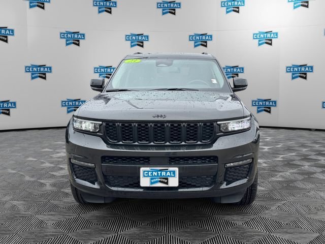 Used 2023 Gray Jeep Limited image 9