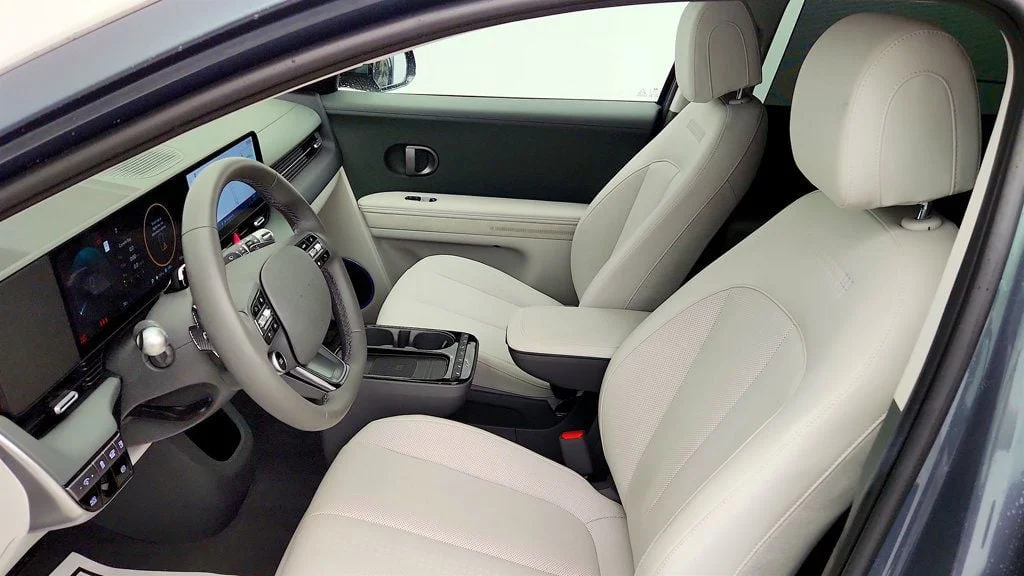 Used 2026 Digital Teal Hyundai Limited RWD image 19