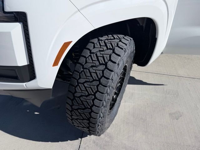 New 2026 Glacier White Nissan Crew Cab SV image 35
