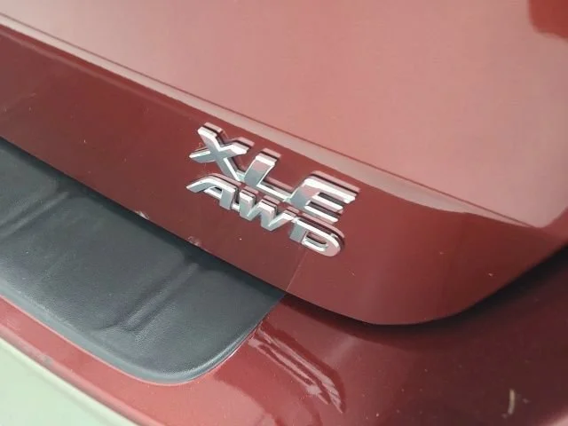 Certified Used 2017 Salsa Red Pearl Toyota XLE image 8