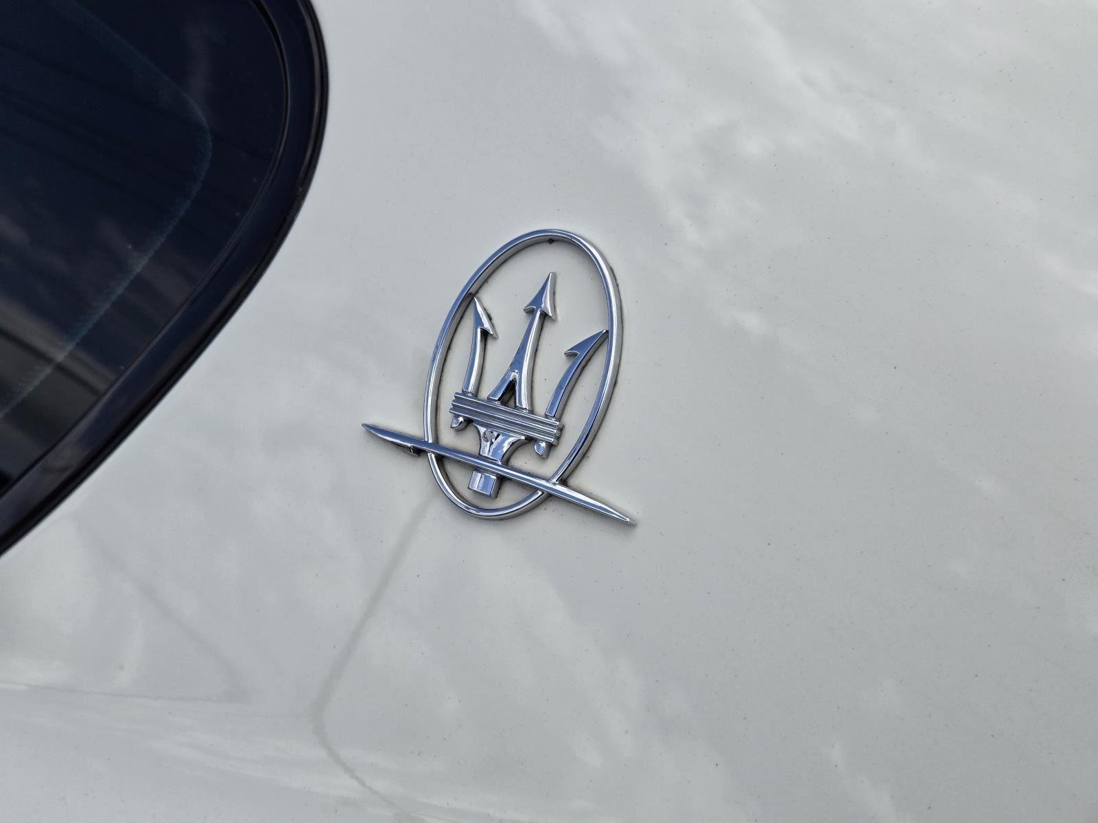 Used 2013 Bianco Fuji Special Matt Maserati MC Stradale image 13