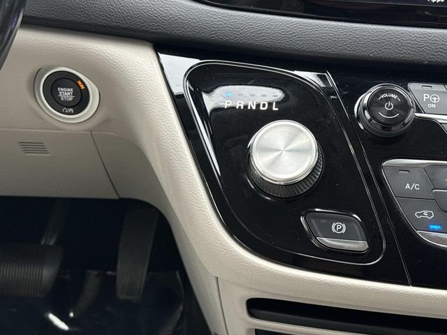 Used 2019 Blue Chrysler Touring L Plus image 20