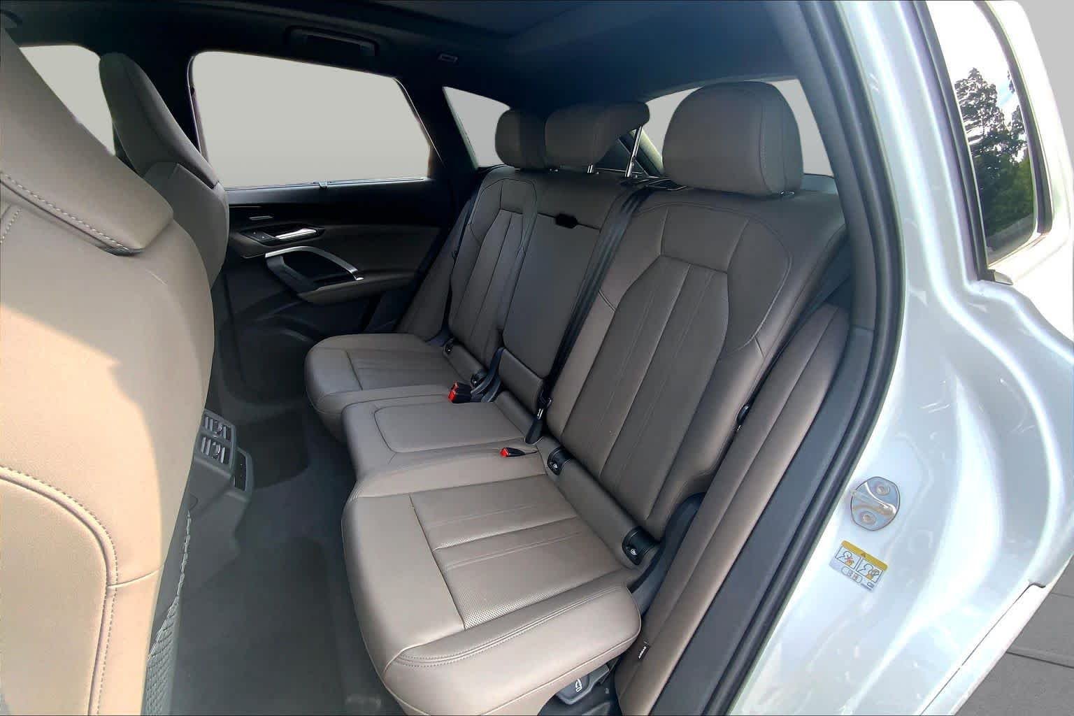Used 2025 Arkona White Audi Premium Plus image 21