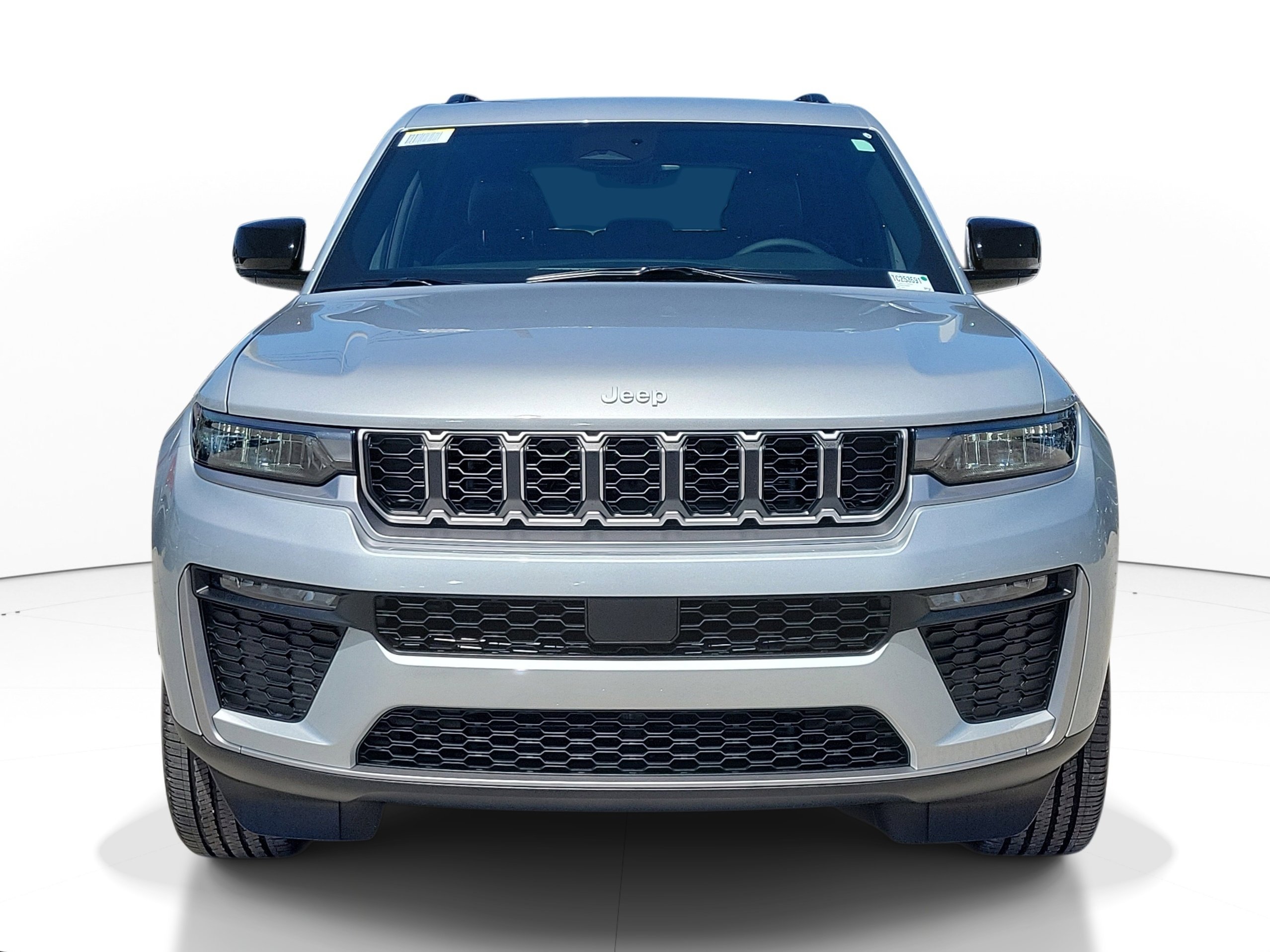 New 2026 Silver Zynith Exterior Paint Jeep Limited image 2
