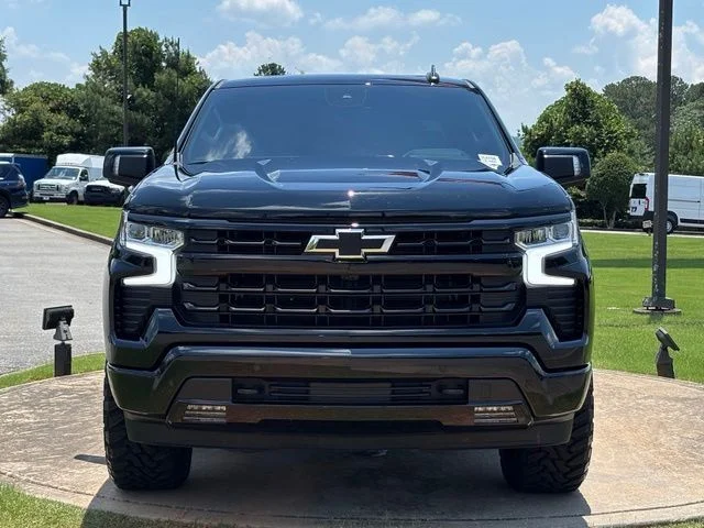 Used 2025 Black Chevrolet RST image 2