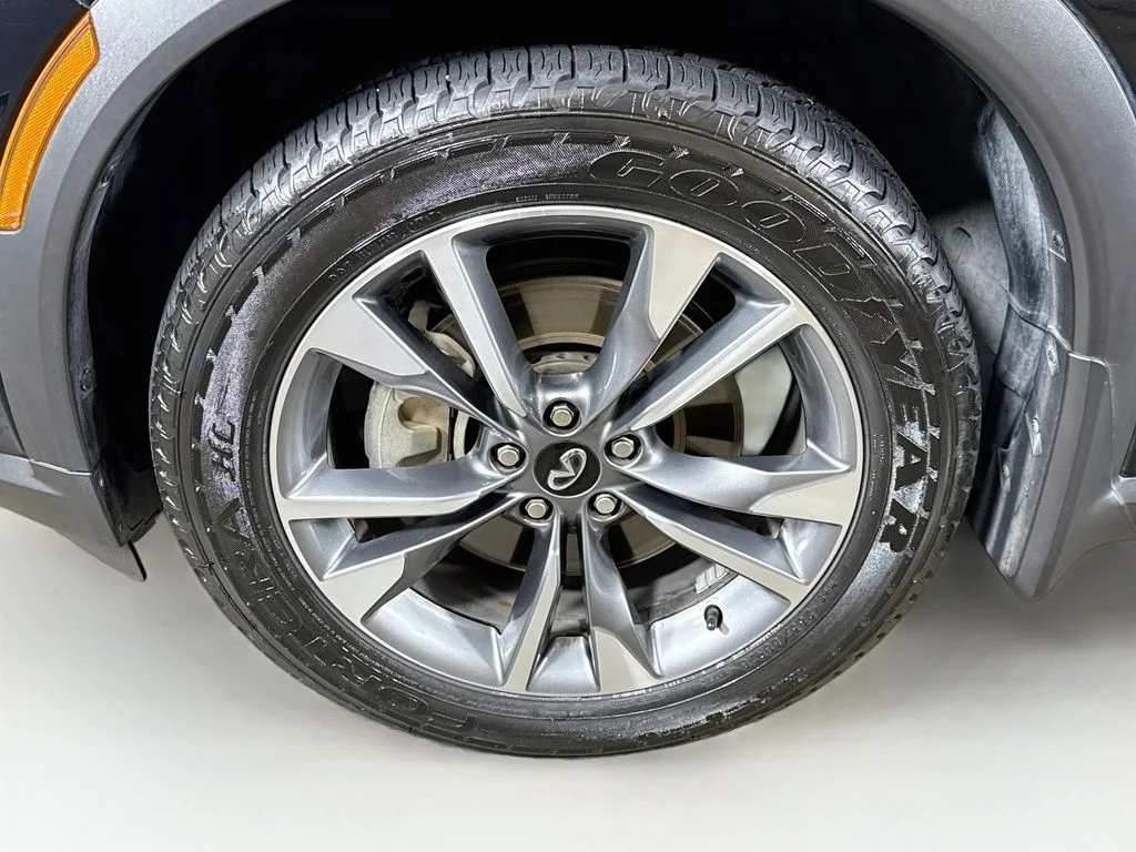 Certified Used 2023 Black INFINITI LUXE image 45