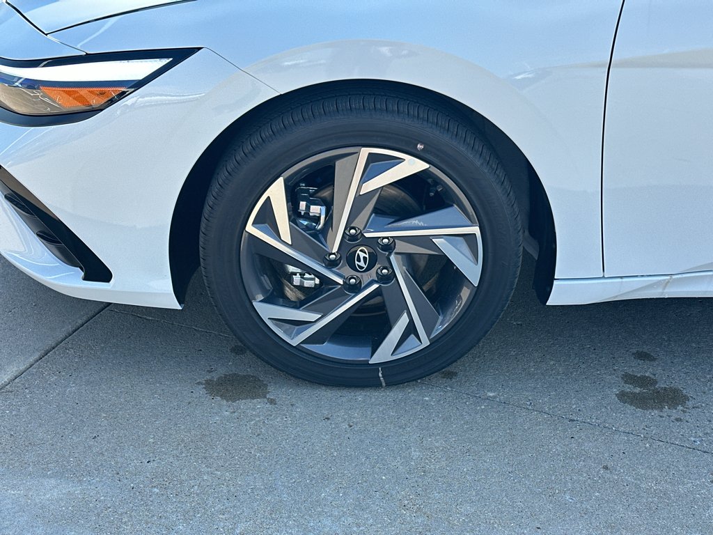 New 2026 Serenity White Hyundai Limited image 6