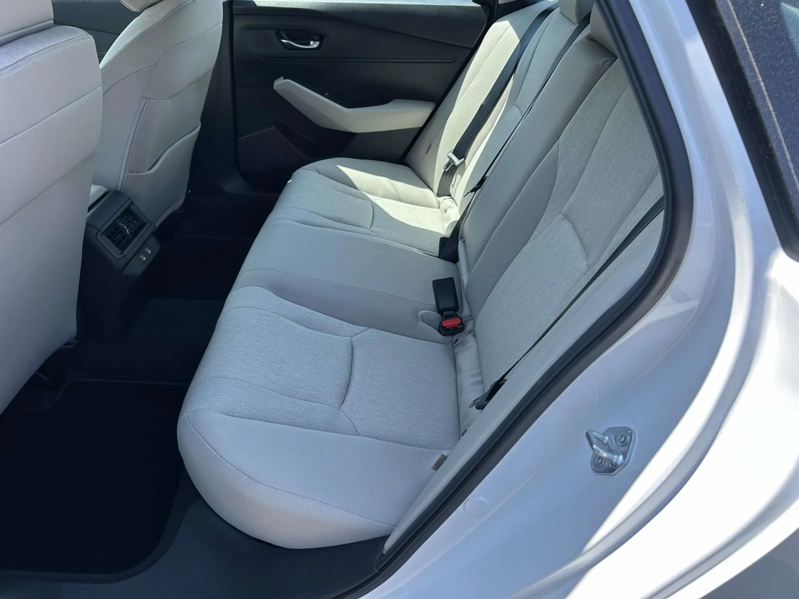 New 2026 Platinum White Pearl Honda LX CVT image 5