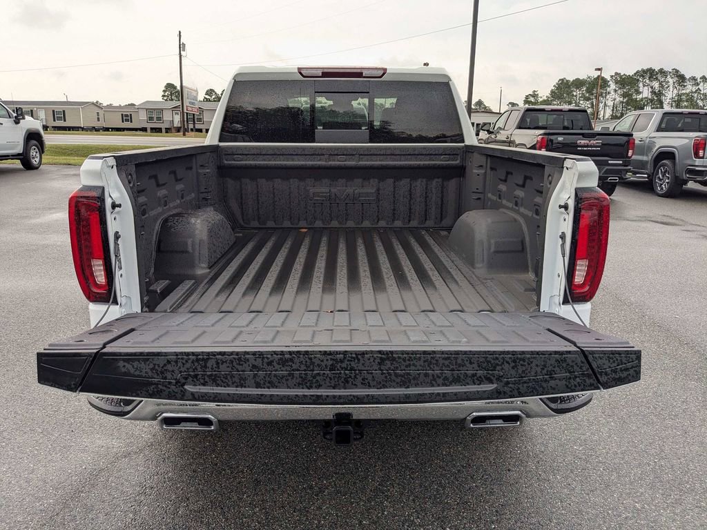 2026 GMC Sierra 1500 SLT - Photo 13