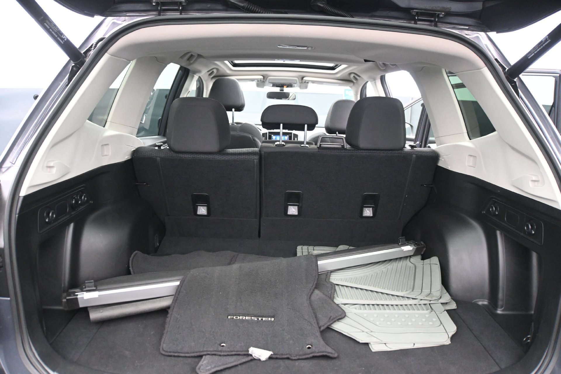Used 2021 Magnetite Gray Metallic Subaru Premium image 15