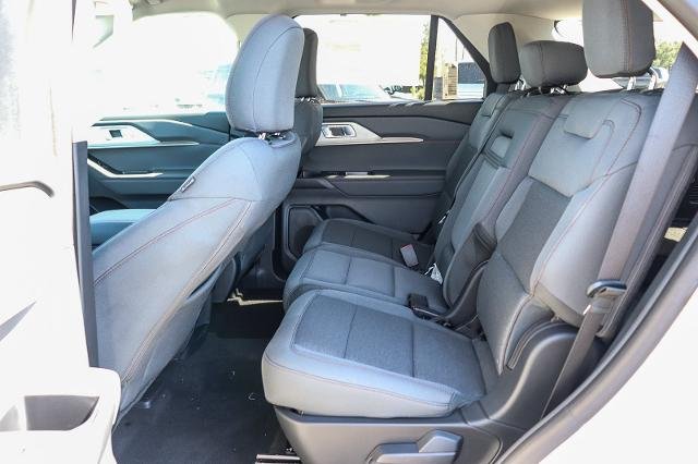 New 2026 Star White Metallic Tri-Coat Ford Active image 17