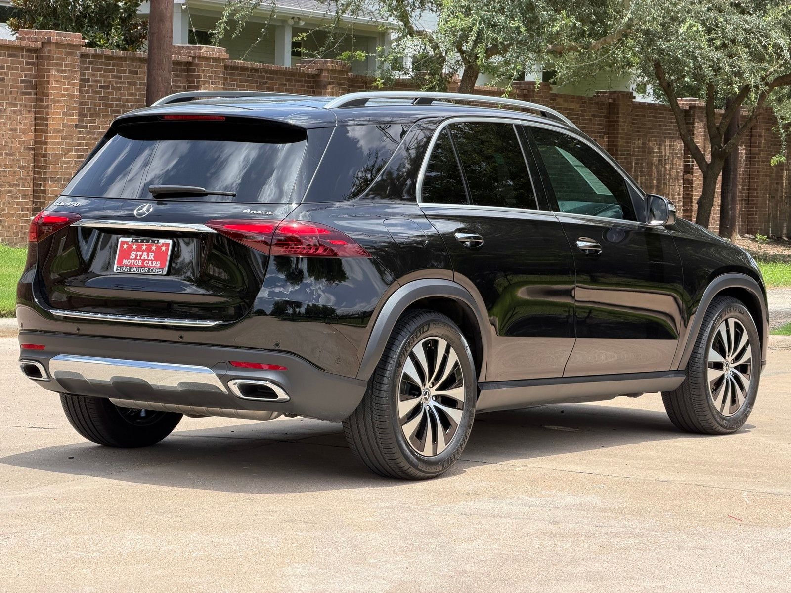 Certified Used 2025 Black Mercedes-Benz GLE 450 image 14