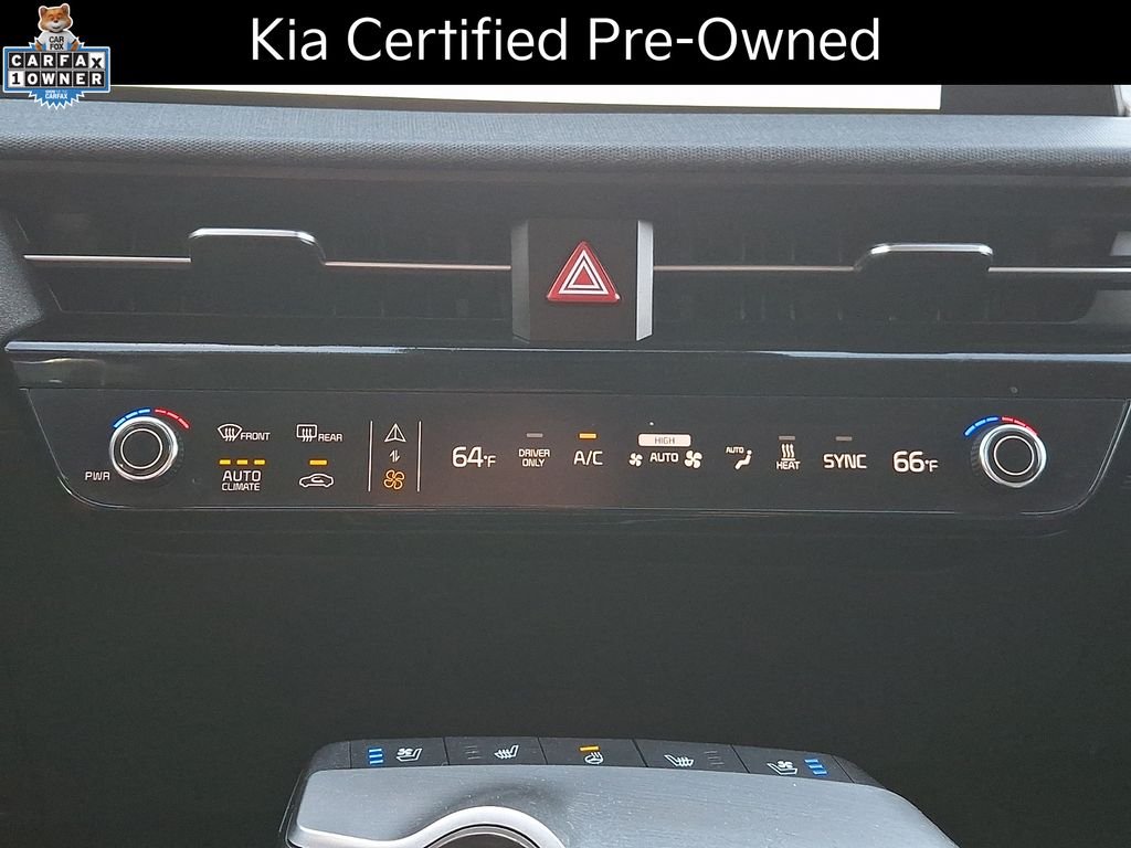 Certified Used 2024 White Kia Wind image 17